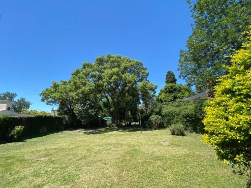 Exclusiva Propiedad En Yerba Buena (2 Terrenos Y/o Terreno)